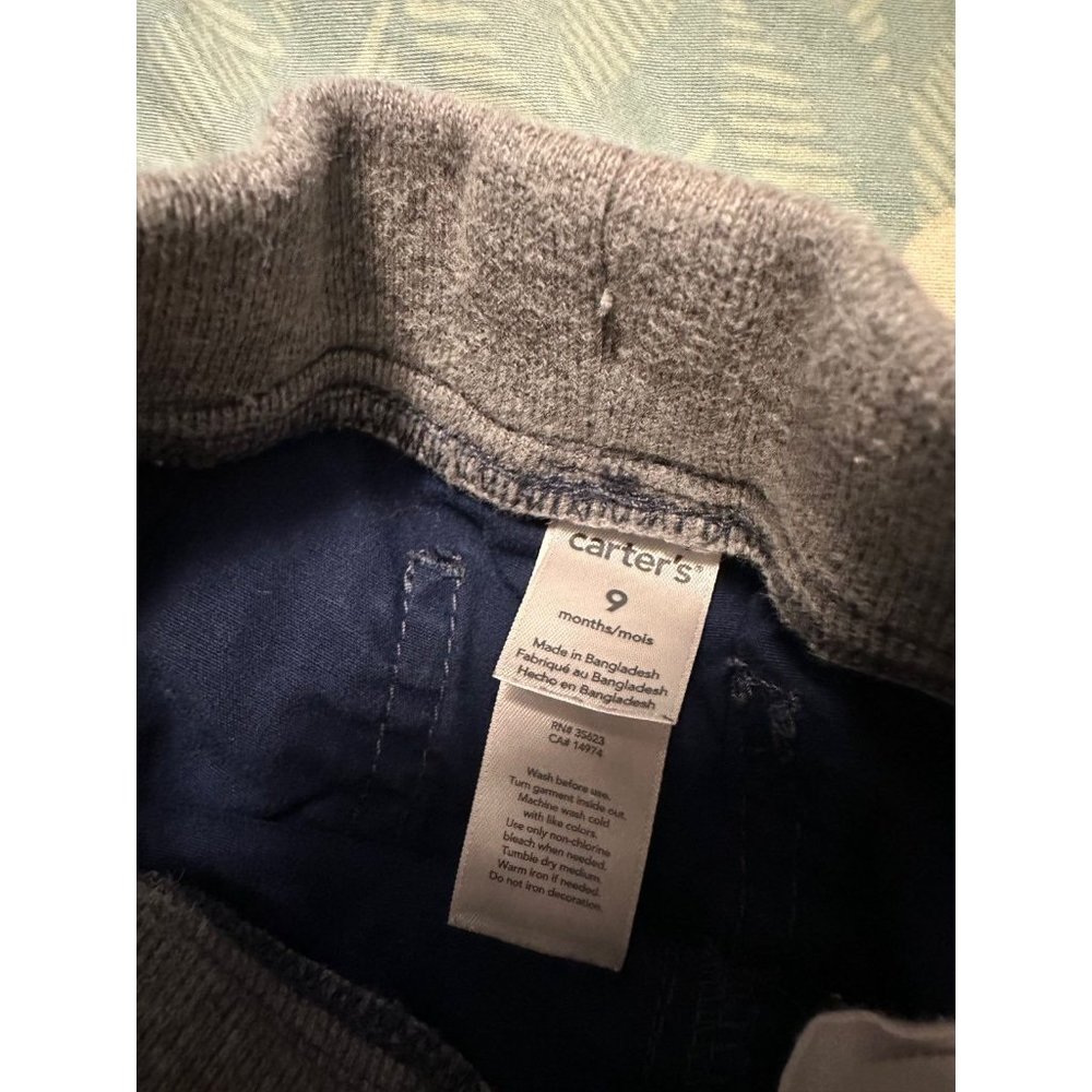 6 FOR $10 Stretchy waist carters 9m pants - Picture 2 of 2